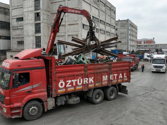Başakşehir hurdacı firması Öztürk Metal İkitelli OSB ve Kayaşehir hurda alım aracı